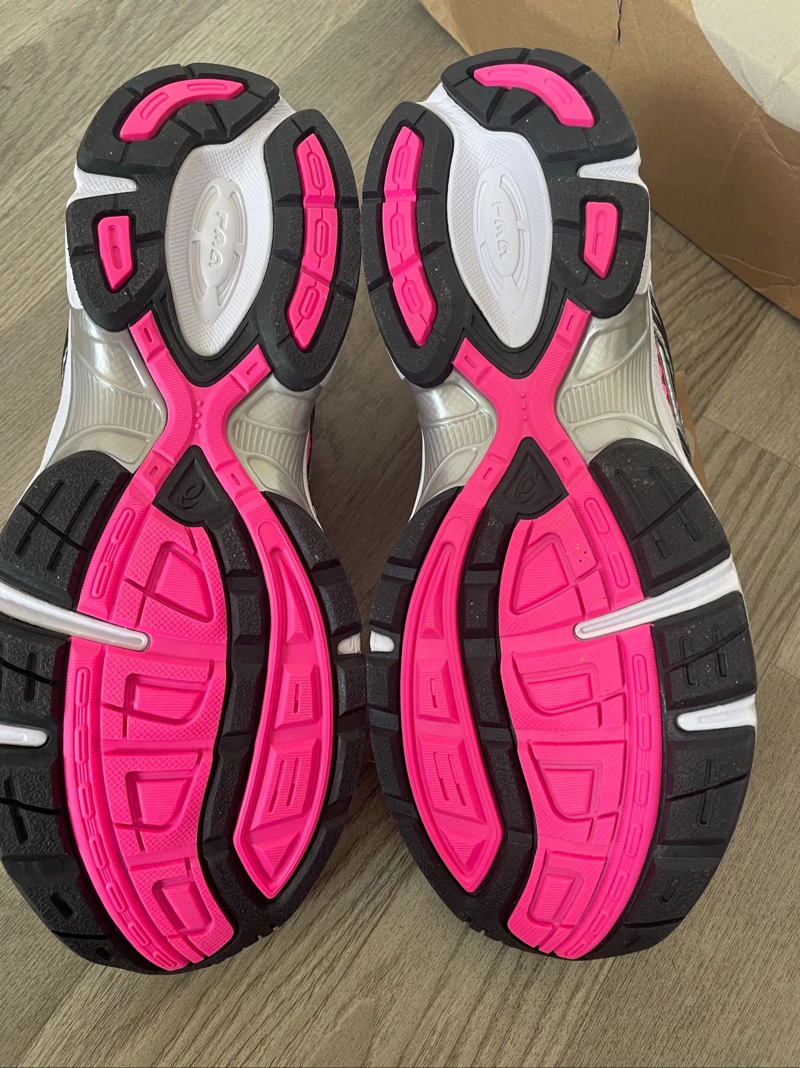 Lot On cloud and ASICS gel 1130 size 42 – photo 10